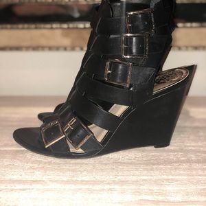 VINCE CAMUTO WEDGE WITH SILVER BUCKLE SIZE 8